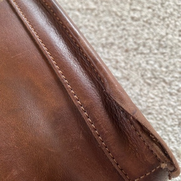 Authentic vintage Coach 9305 in rich mahogany glove-tanned leather. - Picture 7 of 7